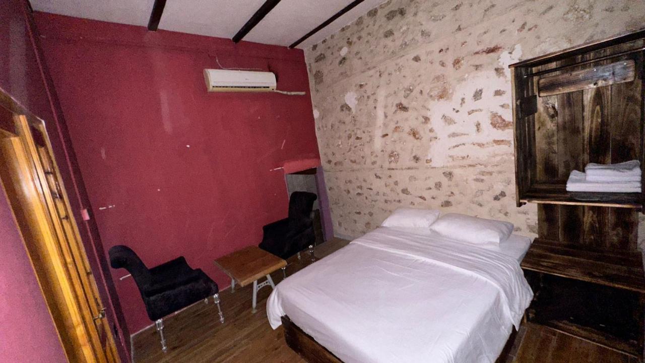 Otel Wood House 安塔利亚 外观 照片