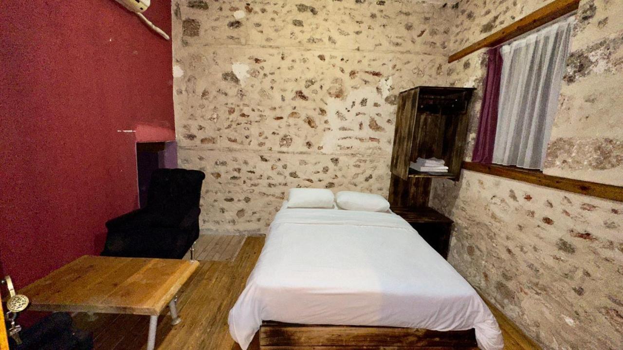 Otel Wood House 安塔利亚 外观 照片